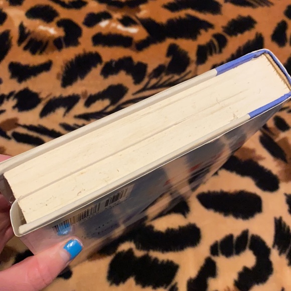 Stephen King From A Buick 8 Book - Picture 3 of 6